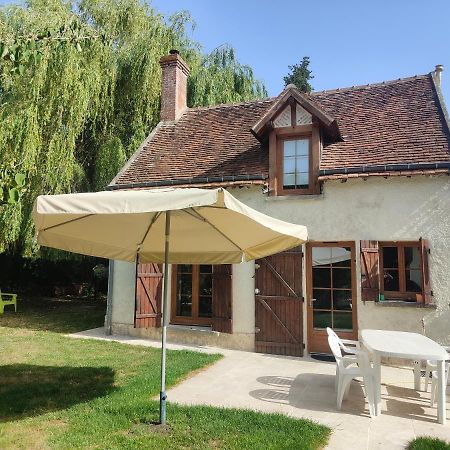 La Petite Maison Dans La Foret Gy-en-Sologne ภายนอก รูปภาพ