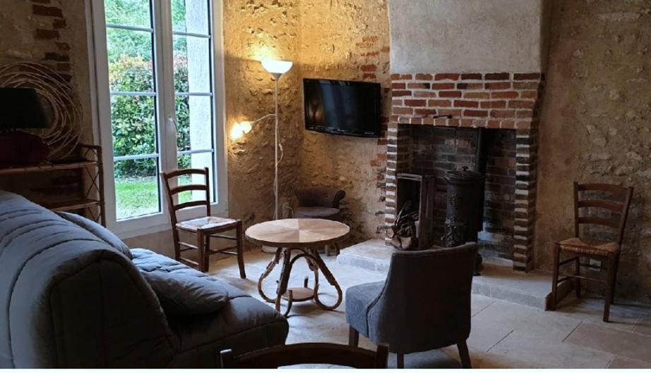 La Petite Maison Dans La Foret Gy-en-Sologne ภายนอก รูปภาพ
