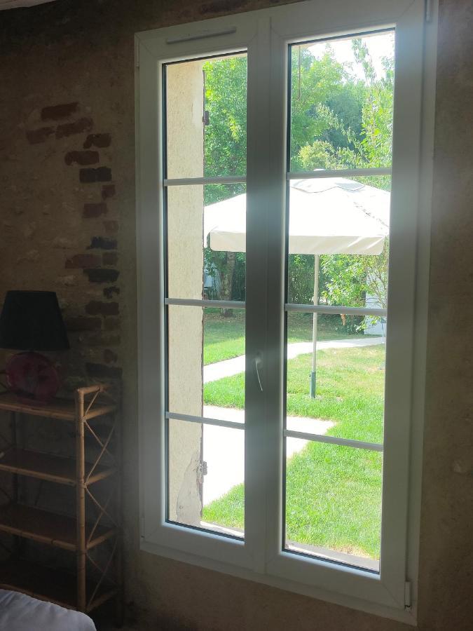 La Petite Maison Dans La Foret Gy-en-Sologne ภายนอก รูปภาพ